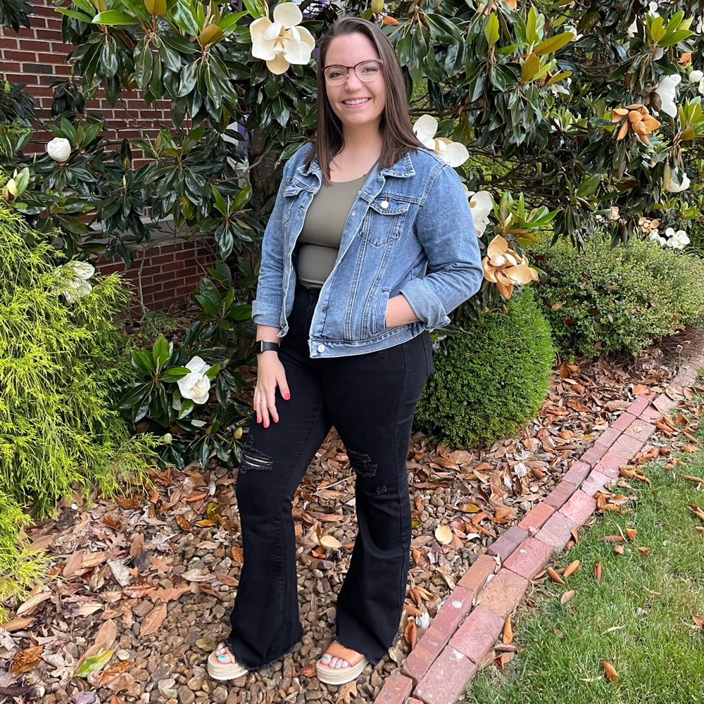 Meet your Posher, Abbey